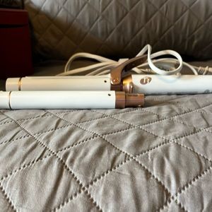 T3 Curling Iron with 2 attachments